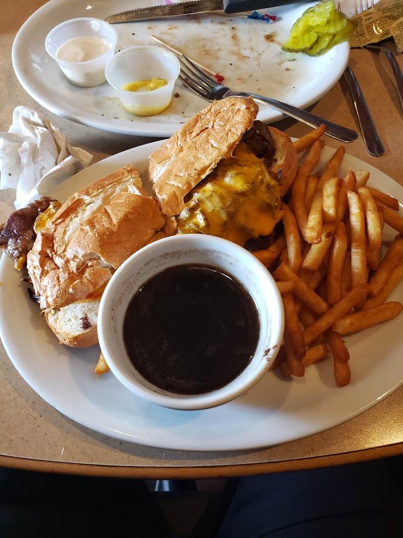 Bogey's Pub & Grille